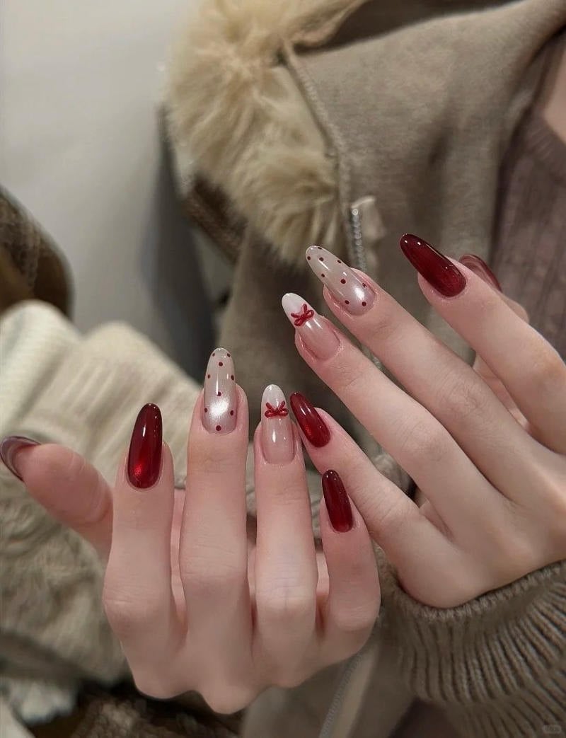 Nail tết 2026 mắt mèo