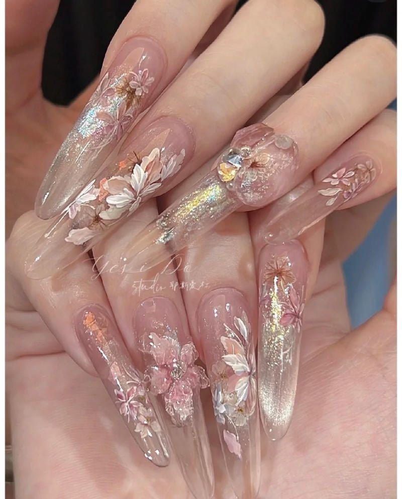 Mẫu móng tay dài Tết