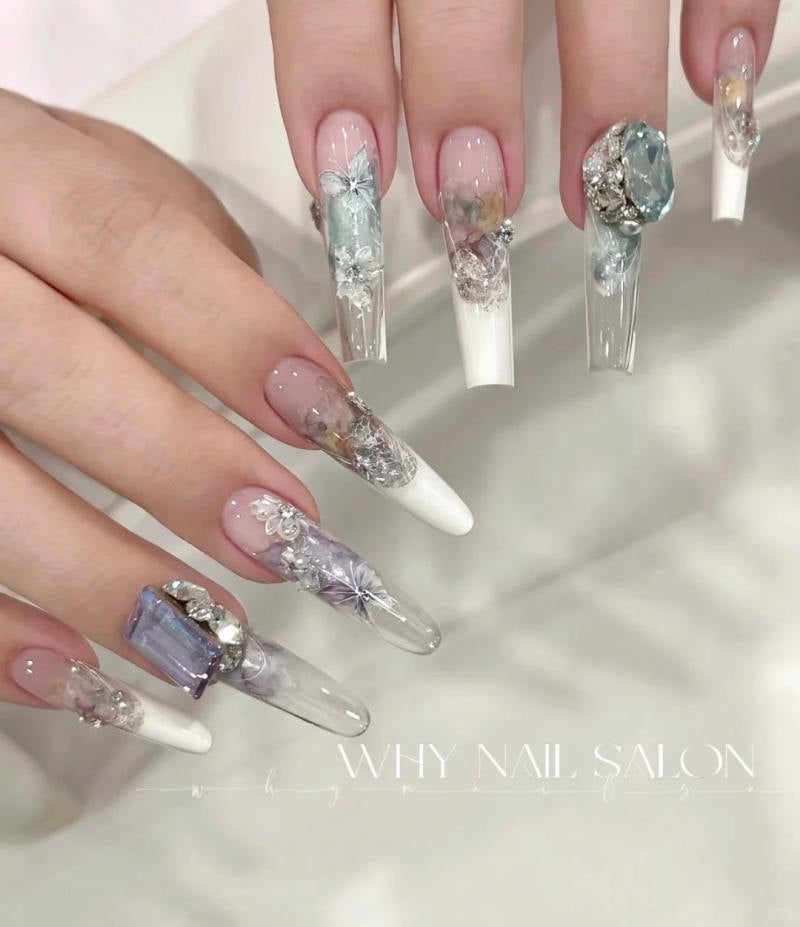 Mẫu móng tay dài Tết