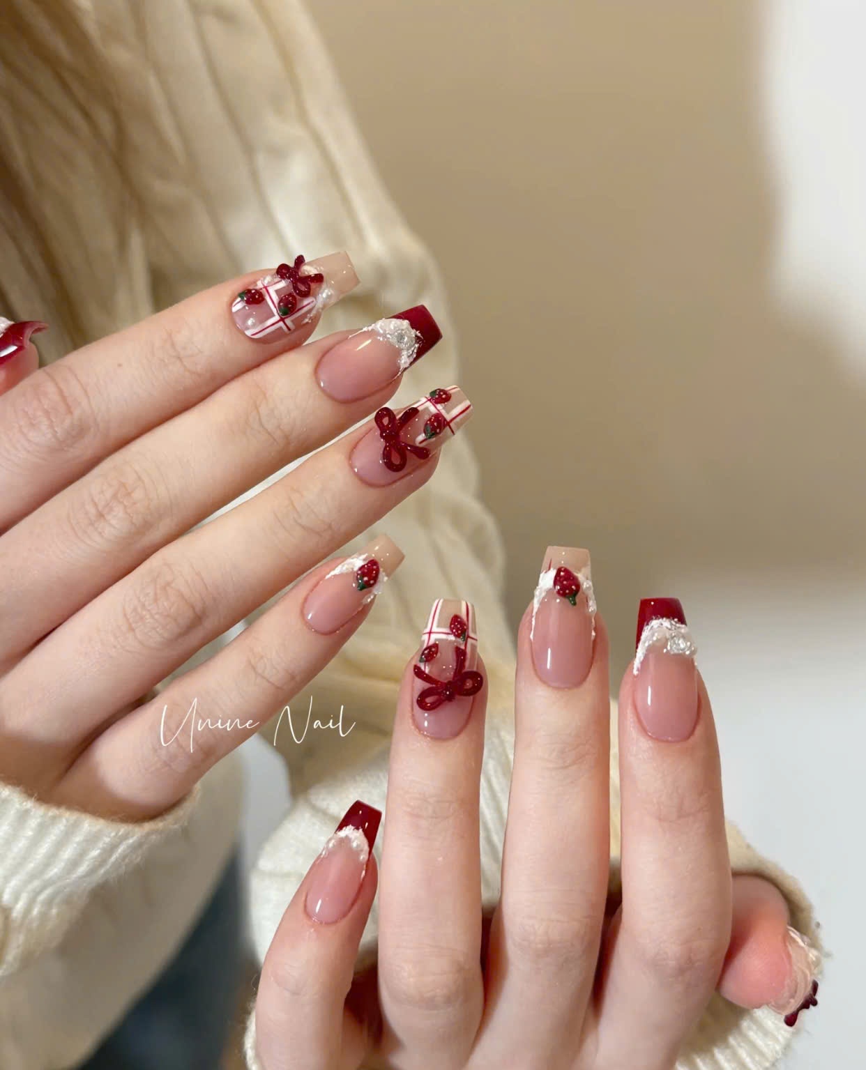 Nail trái cây kiểu French manicure (đầu móng)