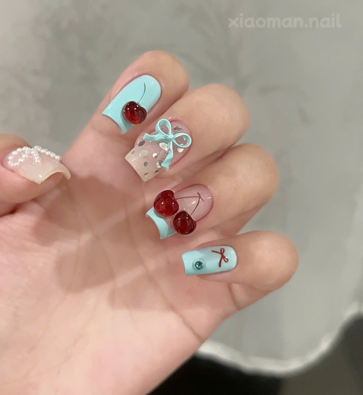 Mẫu nail quả cherry quyến rũ, kiêu kỳ