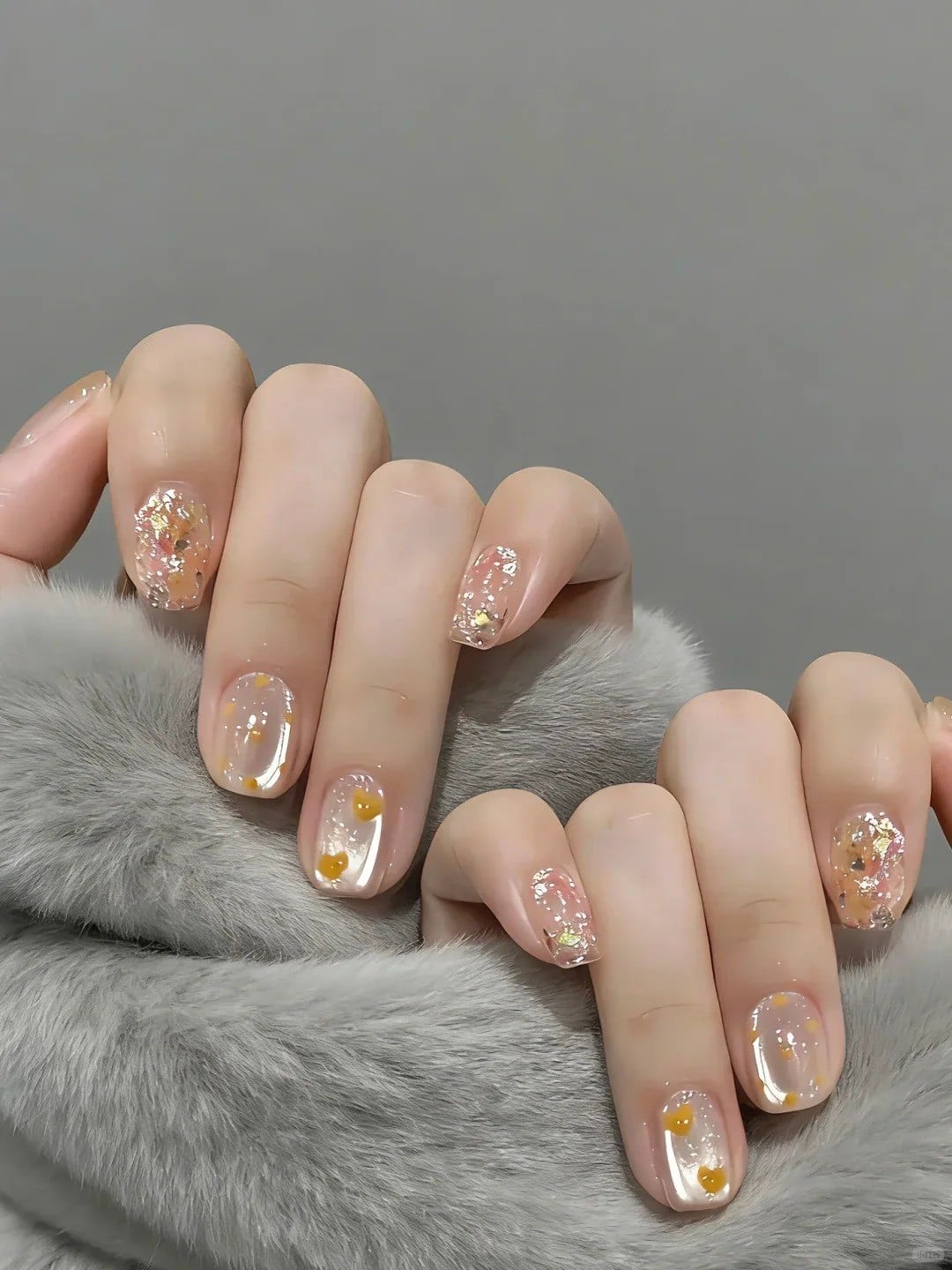 Mẫu móng tay sơn Tết 2026 tráng gương