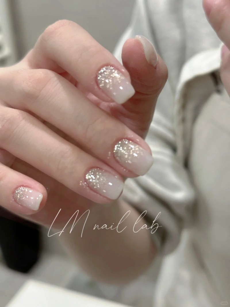 nail trắng sữa