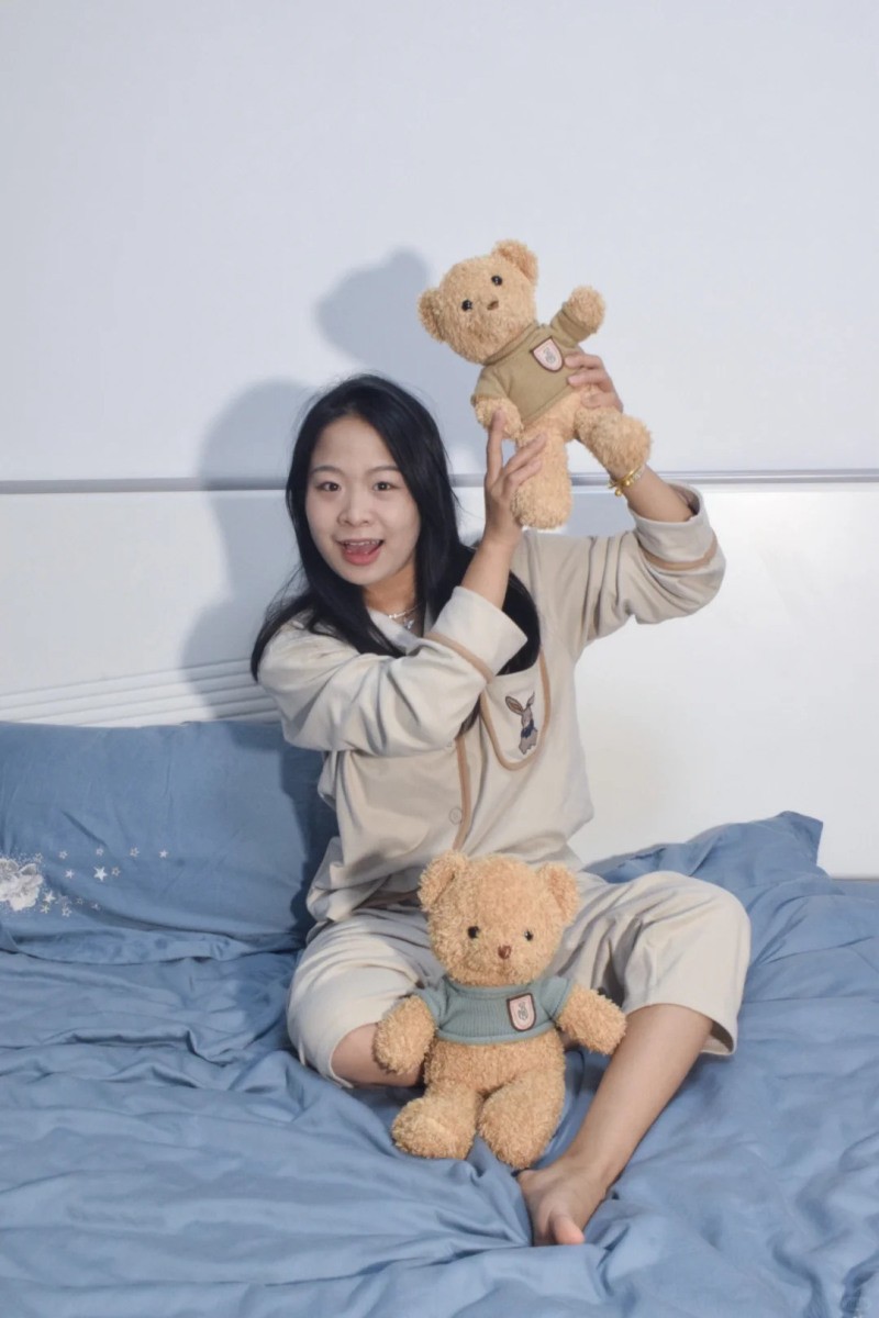 cách tạo dáng chụp ảnh trên giường