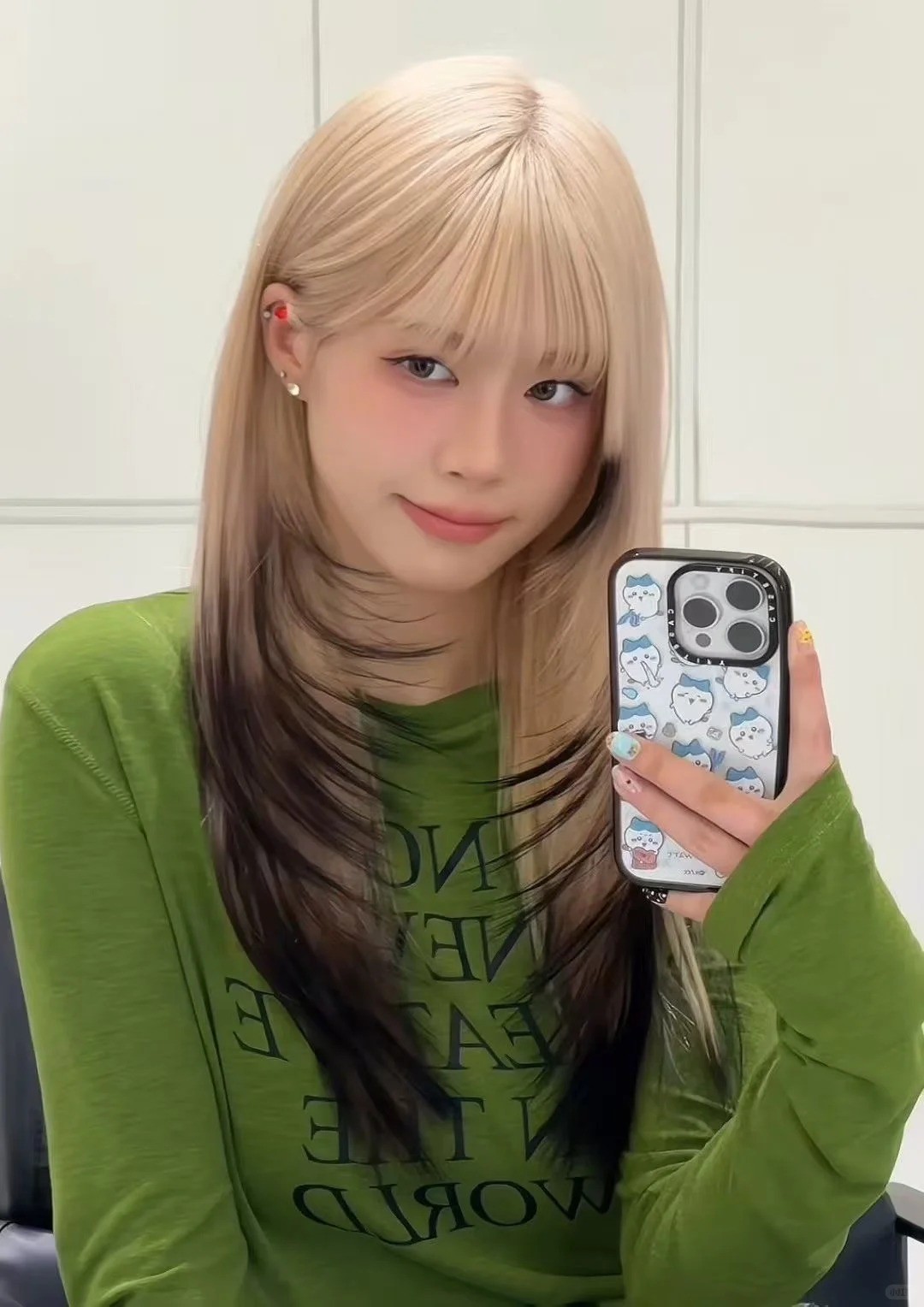 Kiểu tóc Layer nhuộm nhúng màu đen ombre đuôi