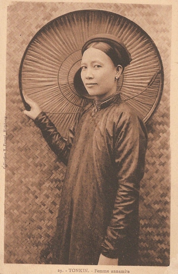 Phân biệt nón quai thao và nón ba tầm