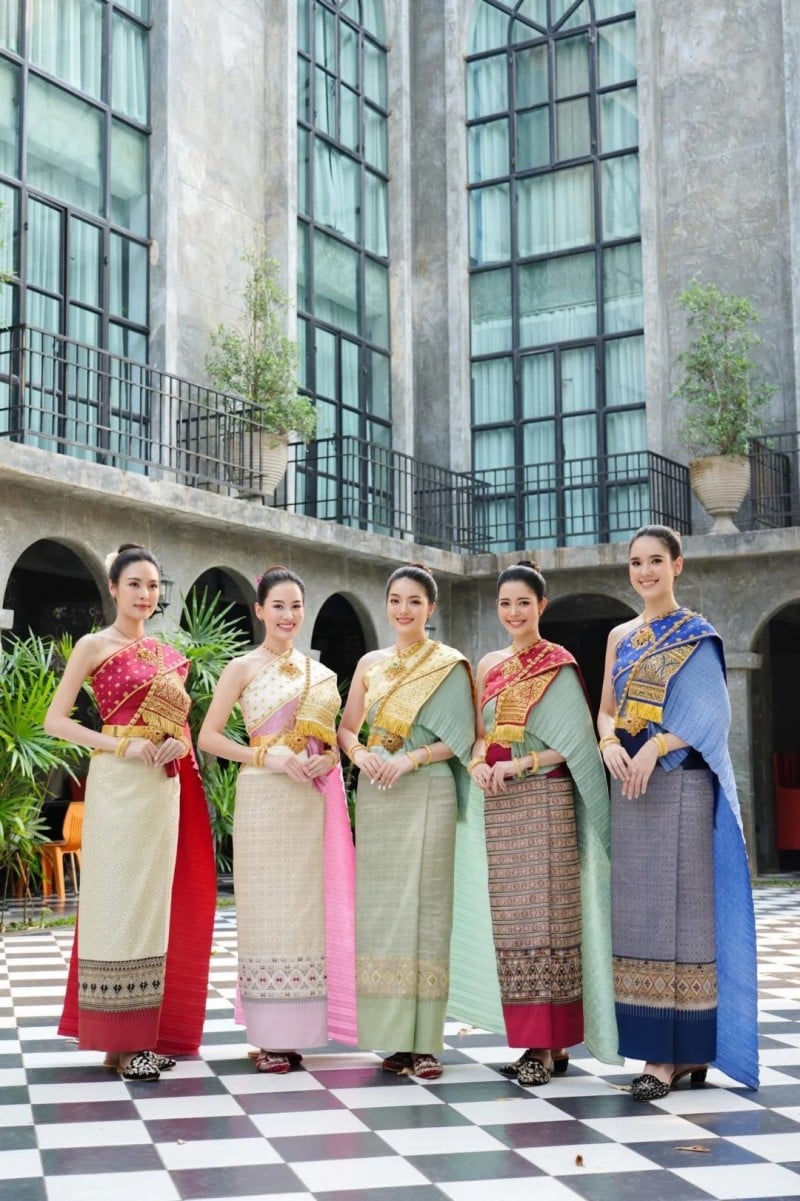 phong cách nữ thời trang thái lan