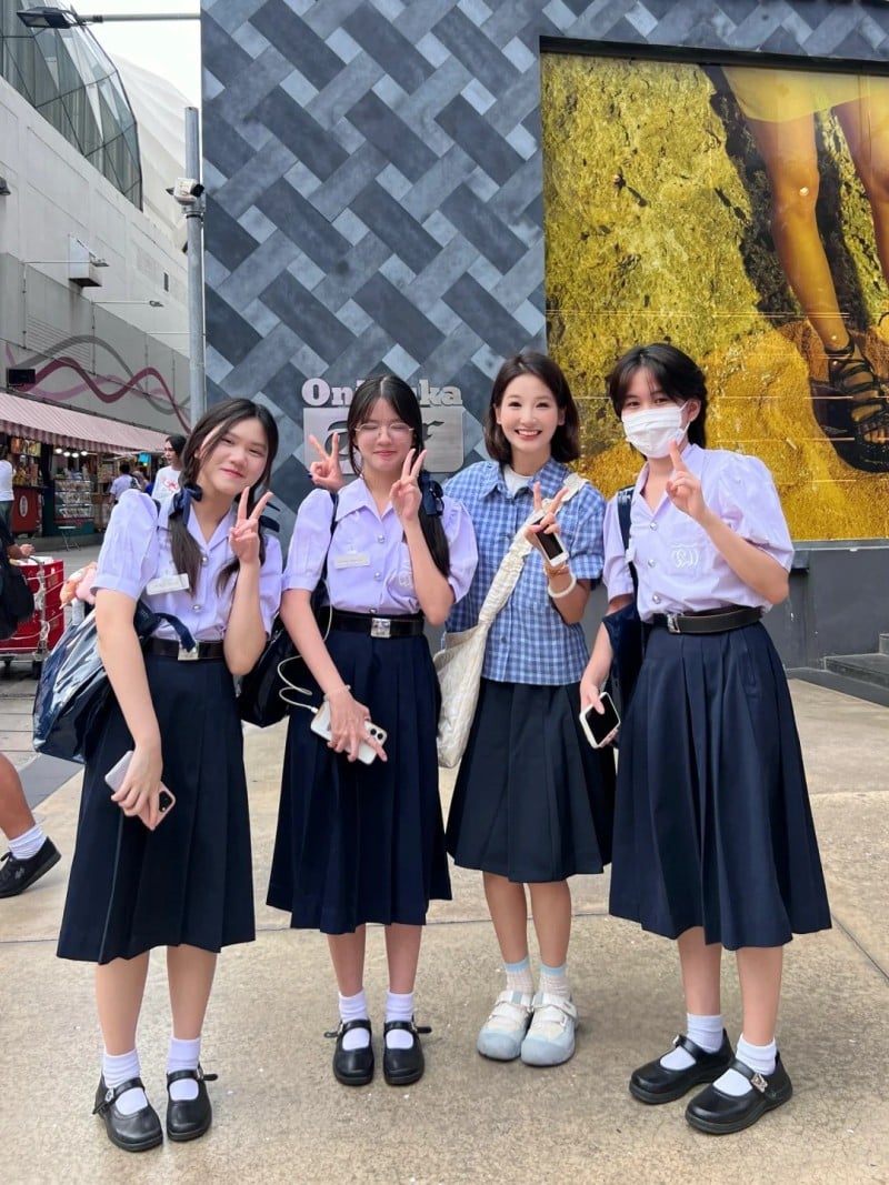 phong cách nữ thời trang thái lan