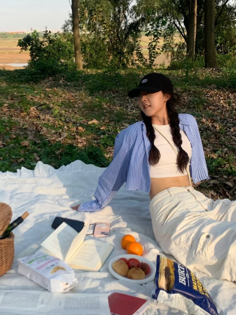 style áo sơ mi khoác ngoài