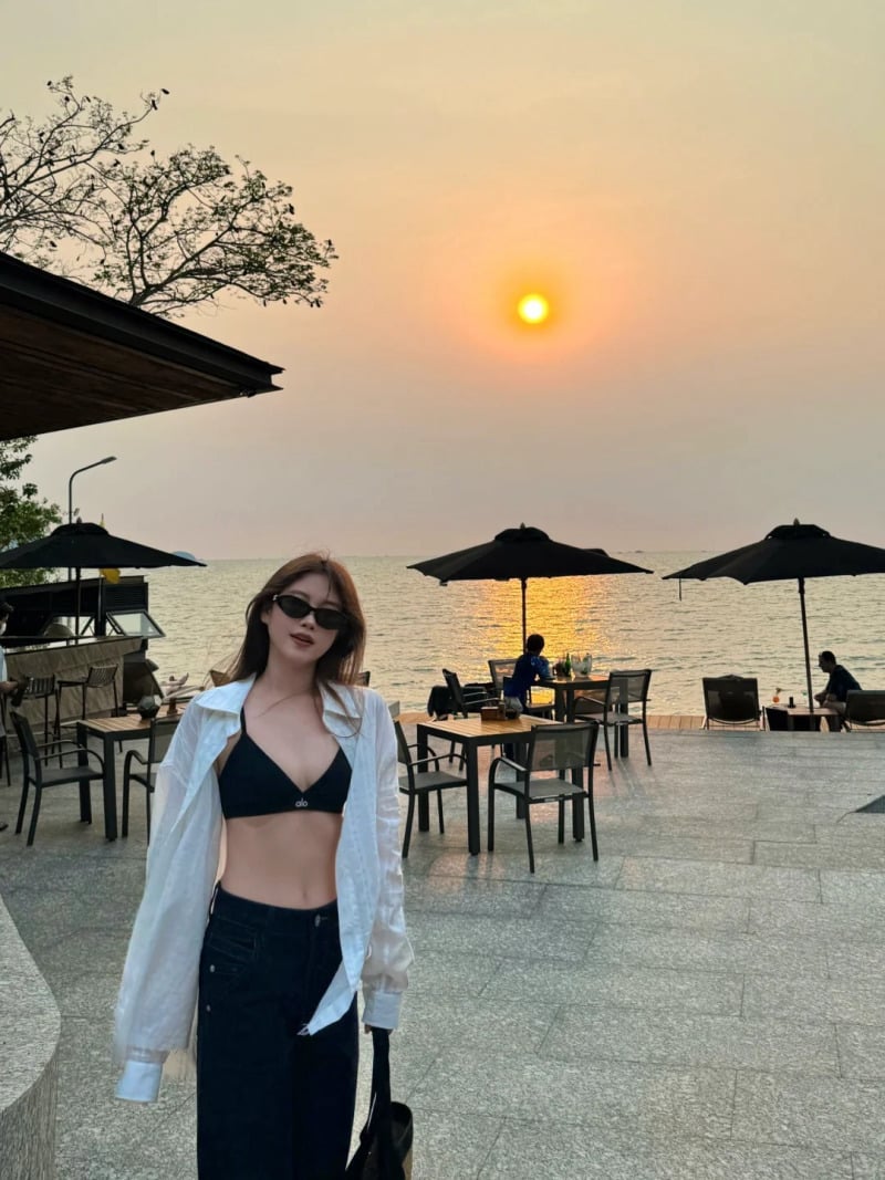 style áo sơ mi khoác ngoài