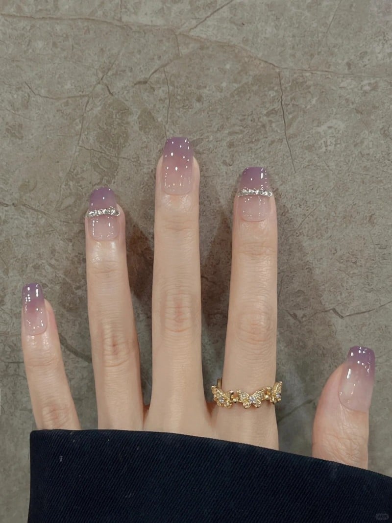 màu hỏa sơn móng tay màu gì