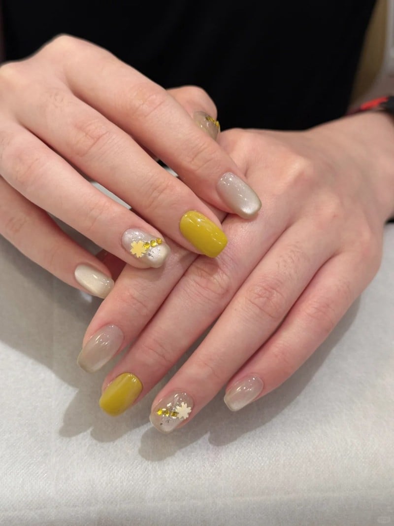 màu sơn móng tay cho da ngăm