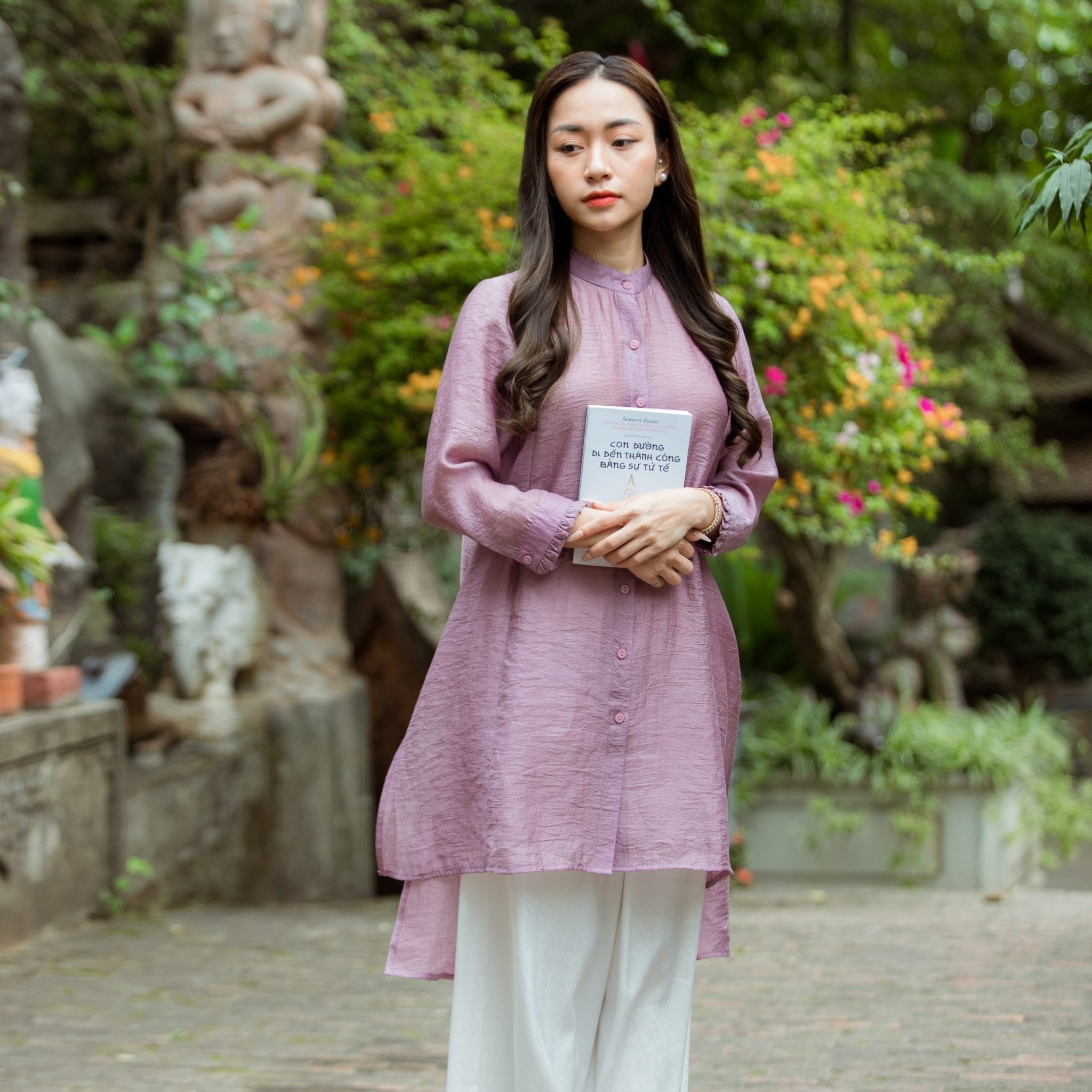 Áo Dáng Dài Tunic Màu Tím Khoai Môn Phối Quần Trắng