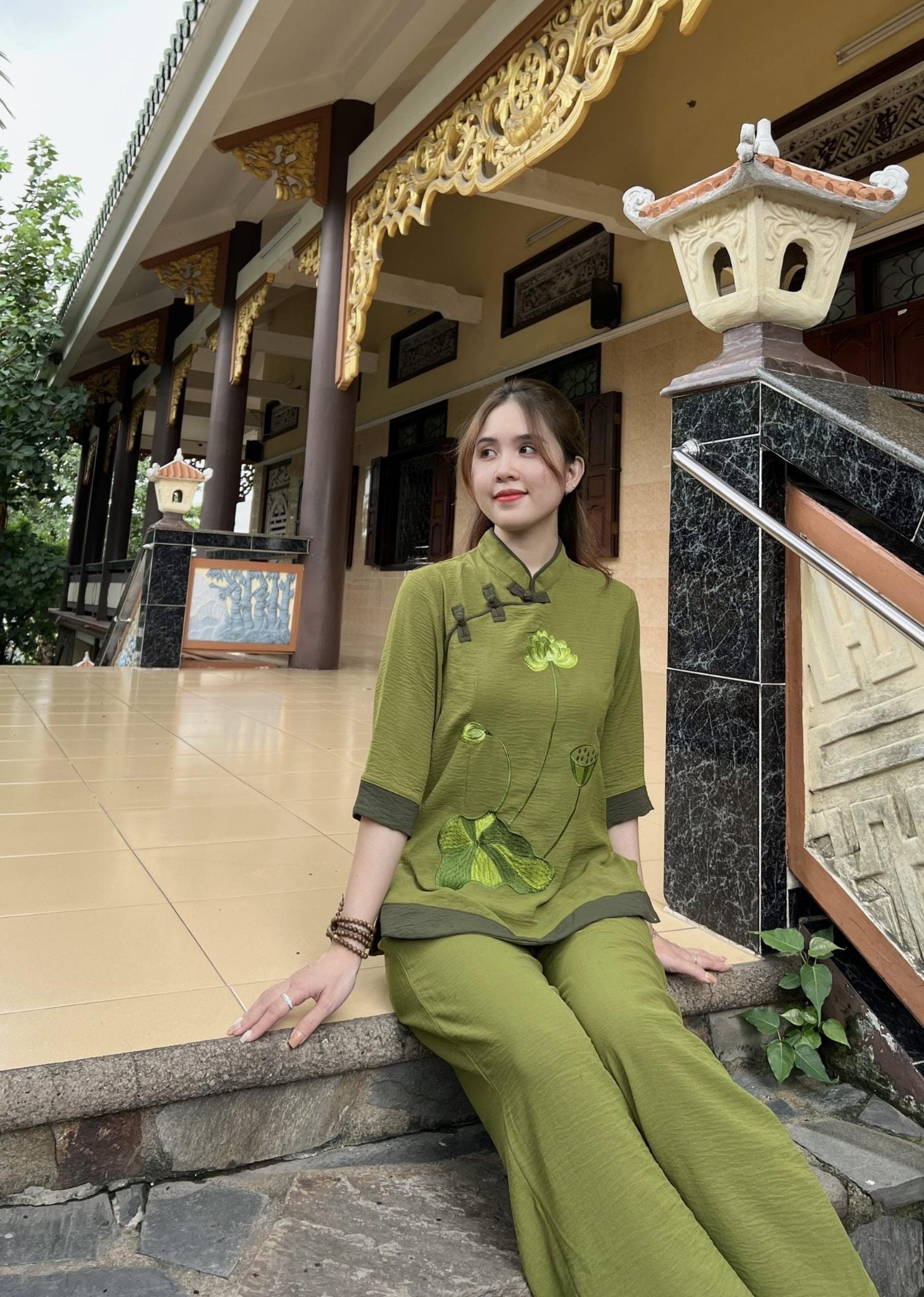 Bộ Pháp Phục Màu Xanh Cổ Vịt Thêu Hoa Sen