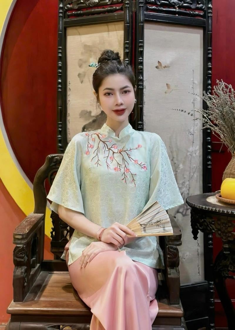 4 Nguyên Tắc Khi Chọn Set Đồ Pháp Phục Đi Lễ Chùa