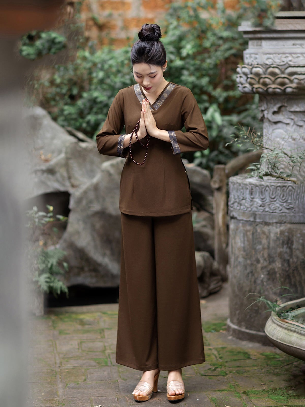 Mua Sắm Dễ Dàng, Dịch Vụ Chuyên Nghiệp