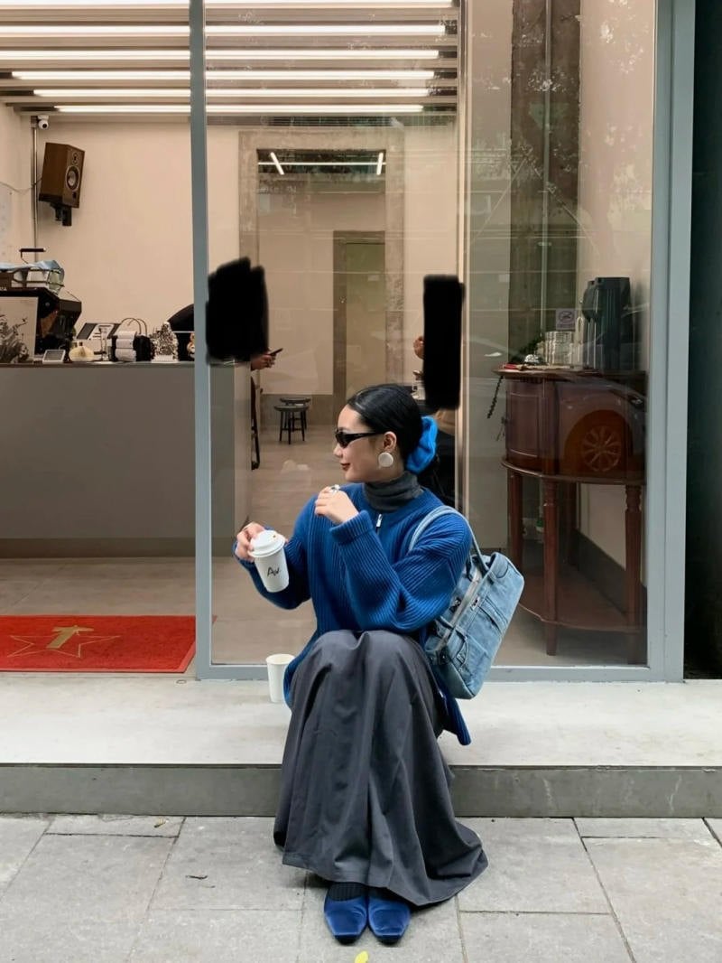 11. Xanh coban + Xám đậm + Denim