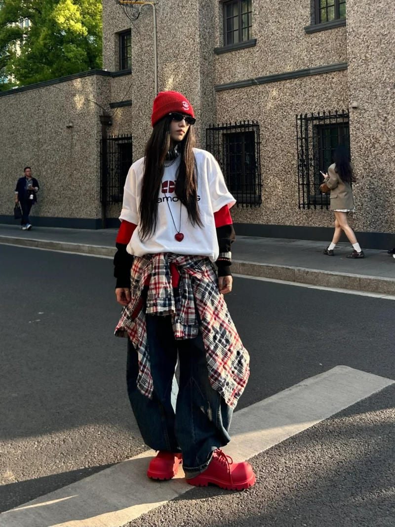 Áo sơ mi Flannel + Quần Jeans rách