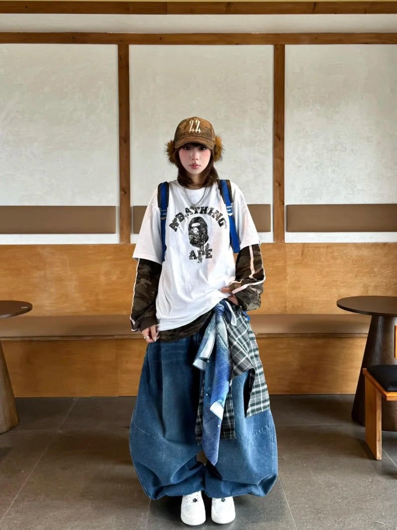 Áo Hoodie/Sweater + Quần Cargo