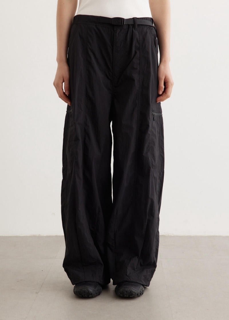 Phối quần bom nữ với áo gì đẹp?