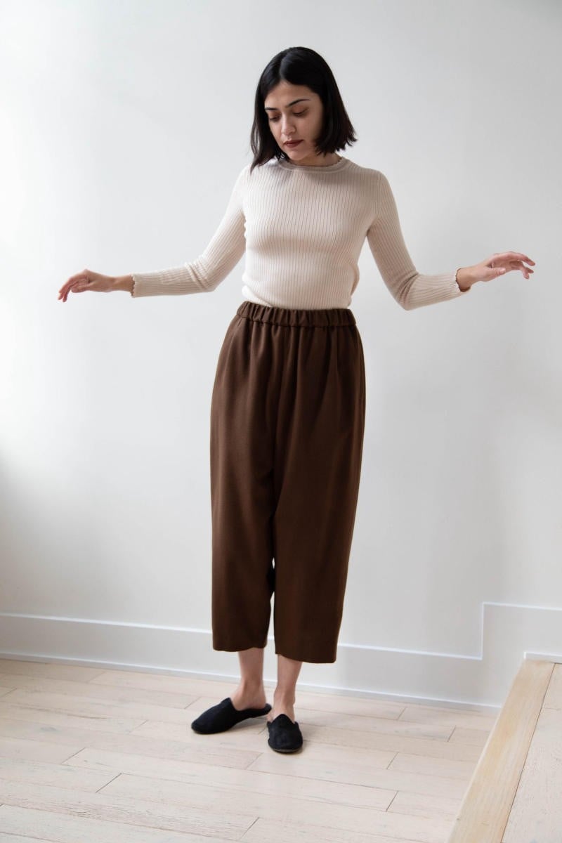 Phối quần bom nữ với áo gì đẹp?