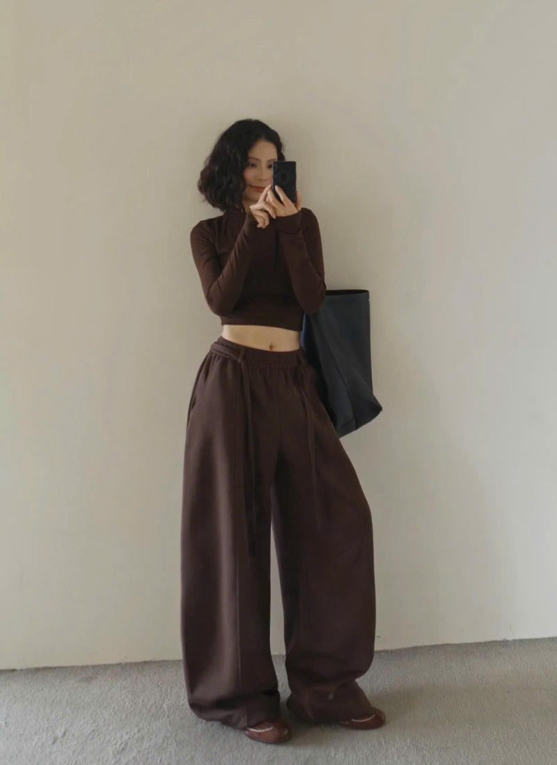 Quần ống cong mặc với gì