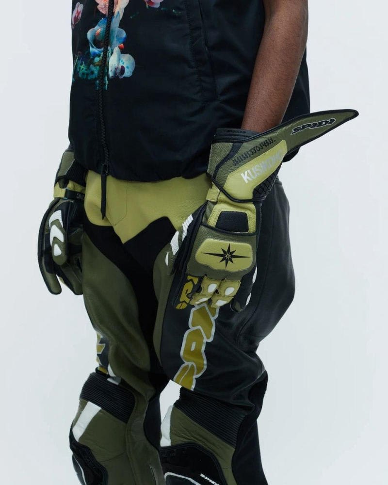 Phụ kiện: Mắt kính và Găng tay