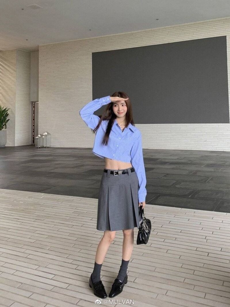 phối đồ với sơ mi xanh