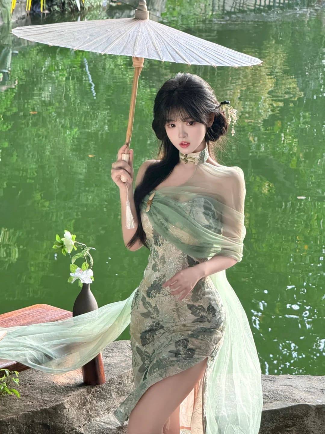 sườn xám hiện đại