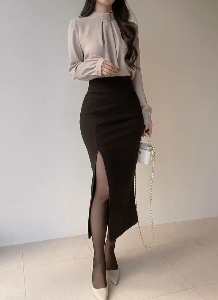 chân váy xẻ tà ôm body