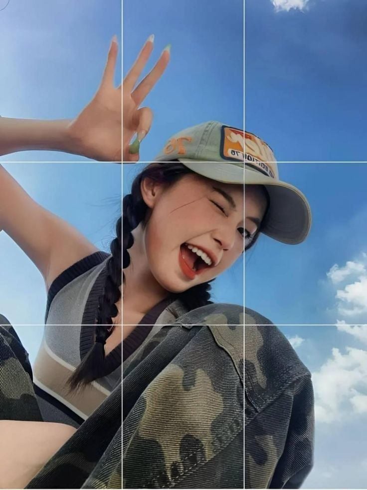tạo dáng chụp ảnh ngoài trời