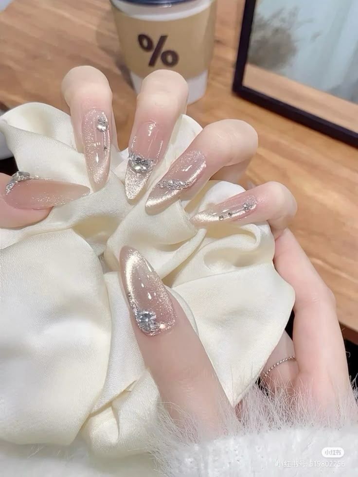 nail loang bảy sắc cầu vồng