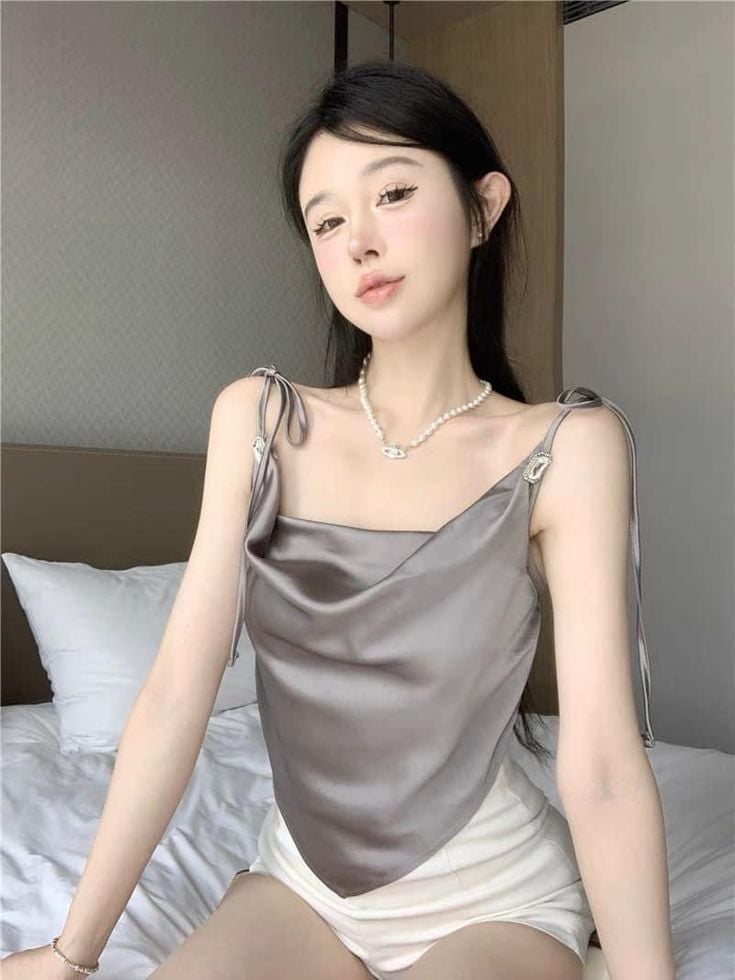 áo cổ đổ hai dây