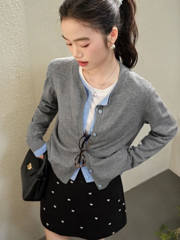chân váy chữ a dáng ngắn
