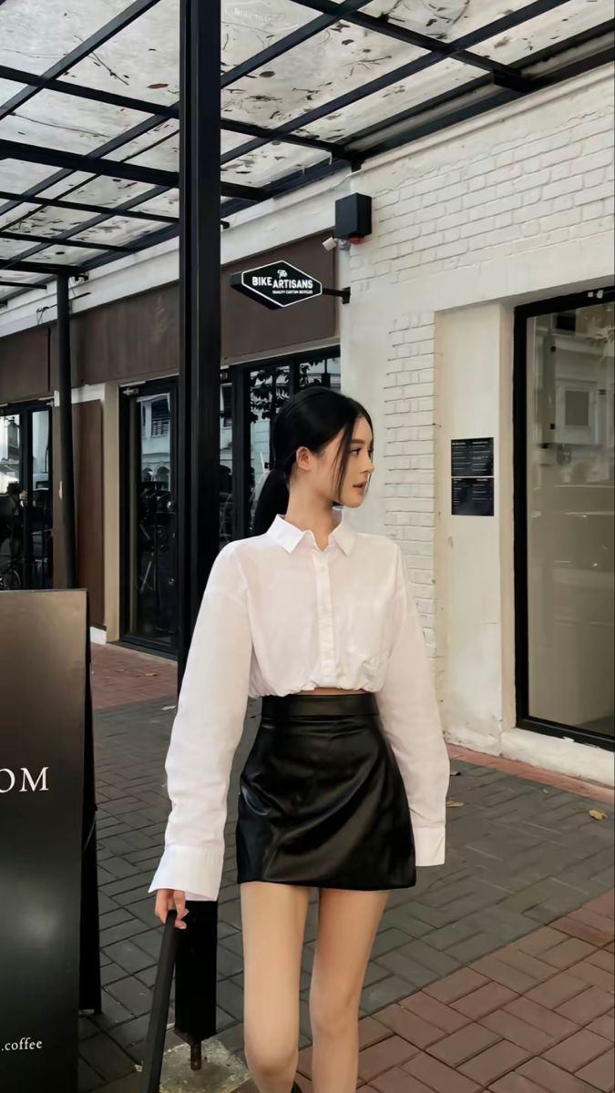 chân váy chữ a dáng ngắn