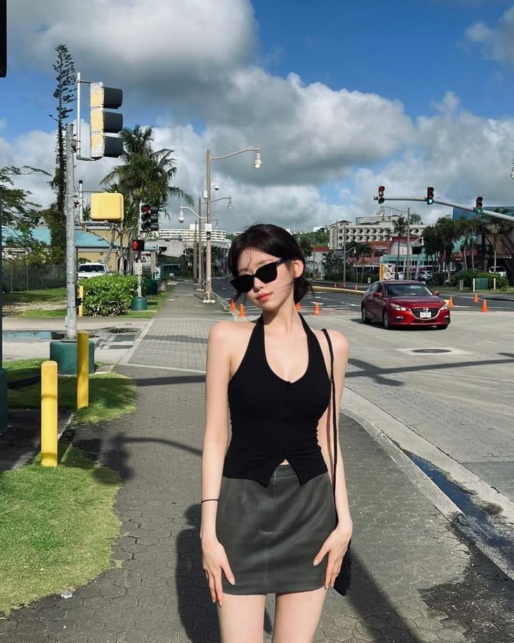 chân váy chữ a dáng ngắn