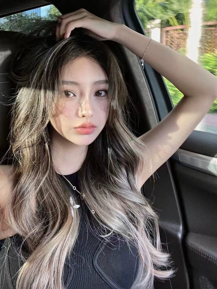 tóc nâu lạnh