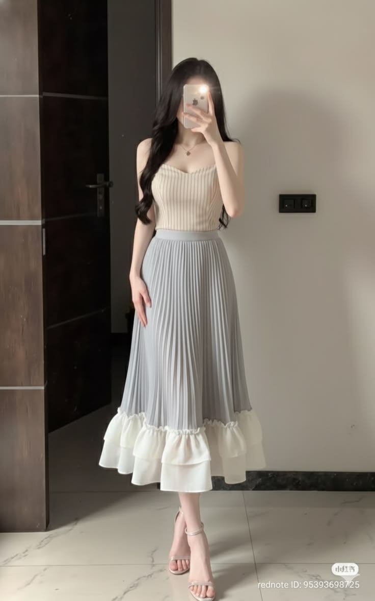 chân váy xếp ly