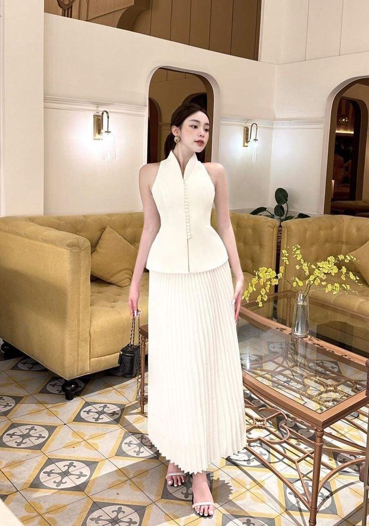 chân váy xếp ly