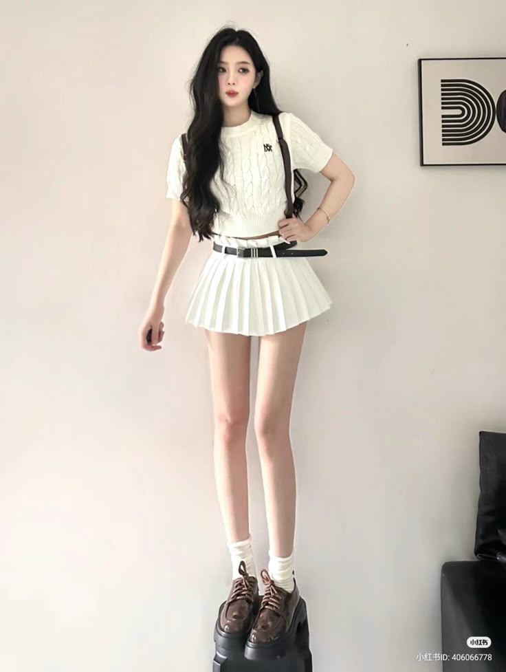 chân váy xếp ly