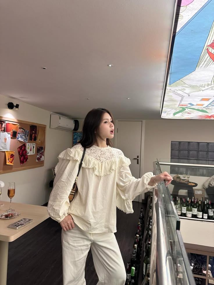 phối đồ với áo tay phồng