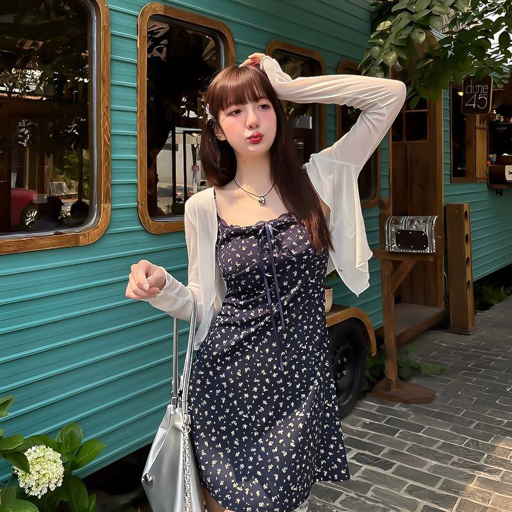 áo khoác mỏng mặc với váy