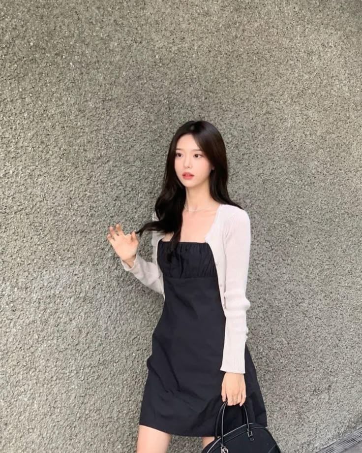 áo khoác mỏng mặc với váy