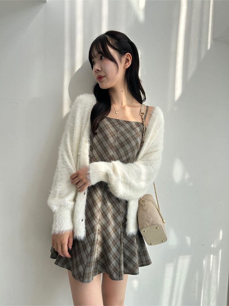 áo khoác mỏng mặc với váy