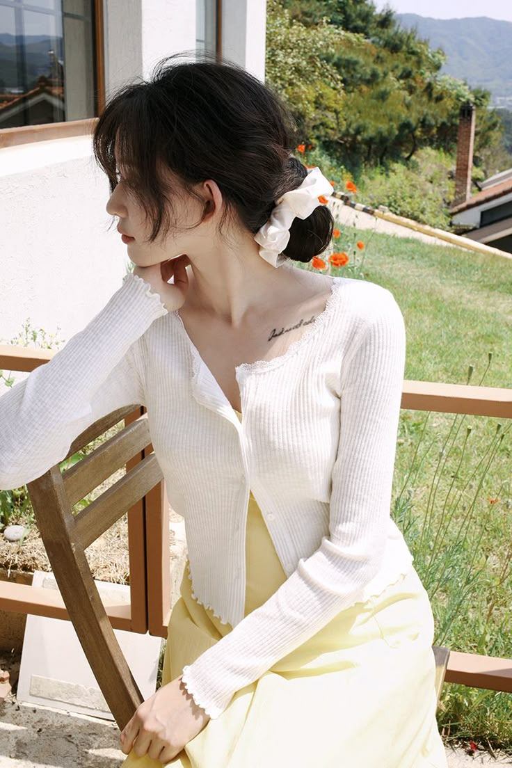 áo khoác mỏng mặc với váy