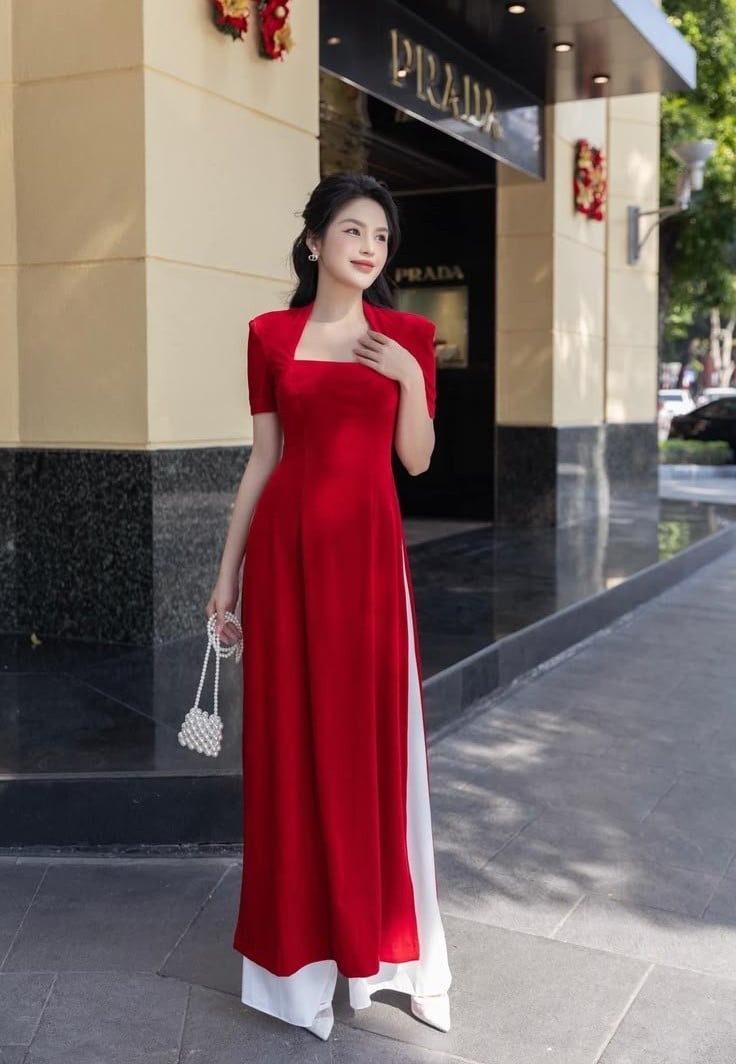 áo dài cổ vuông