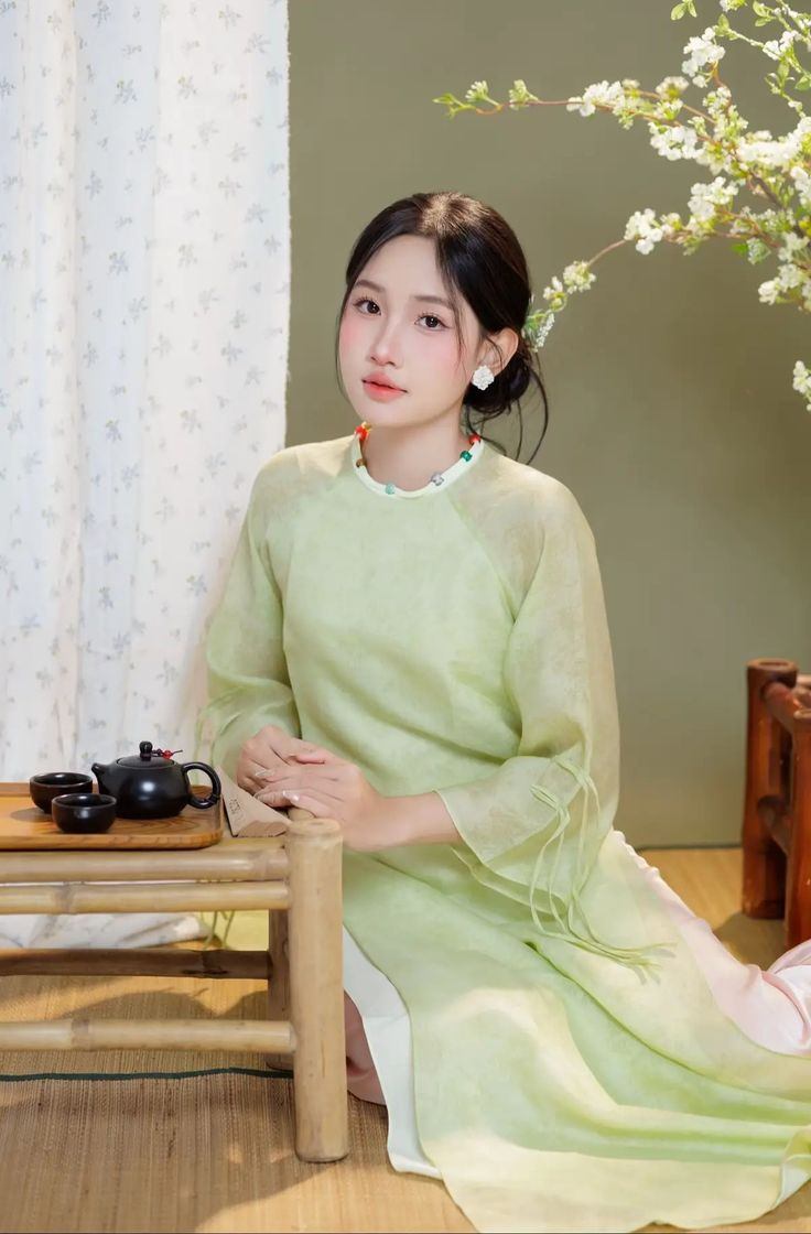 áo dài màu xanh ngọc bích