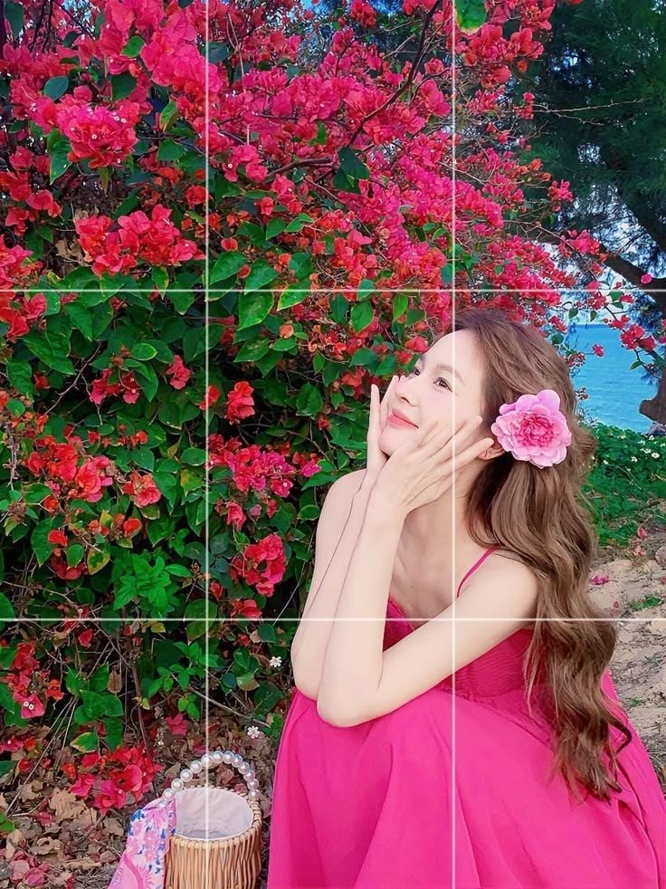 chụp ảnh cùng hoa giấy