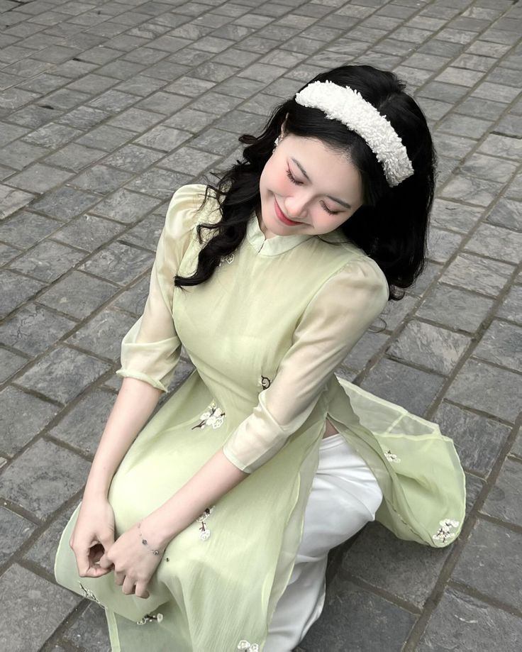 áo dài màu xanh ngọc bích