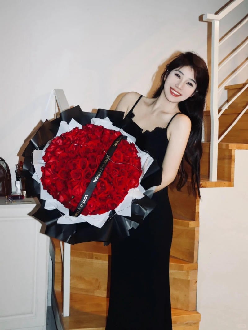 Ngoảnh lại đầy bất ngờ và hạnh phúc